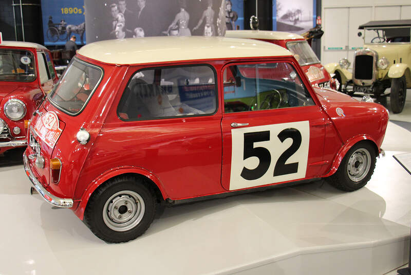 Morris Mini Cooper S Rally Car im British Motor Museum