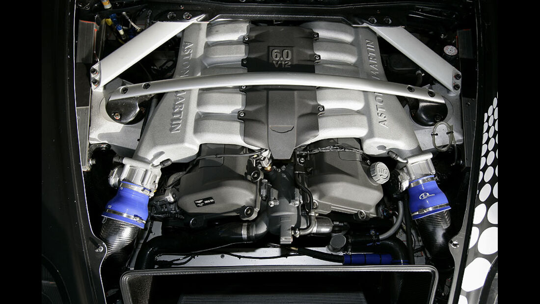 Motor Aston Martin DBRS9
