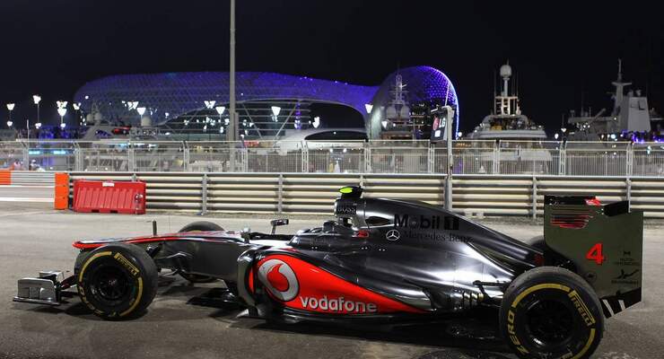 Motor Racing - Formula One World Championship - Abu Dhabi Grand Prix - Race Day - Abu Dhabi, UAE