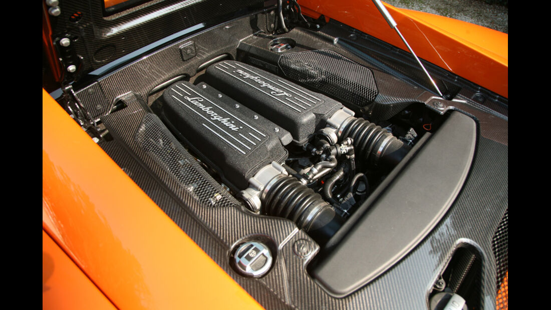 Motorraum mit V10 des Lamborghini Gallardo LP 570-4 Superleggera