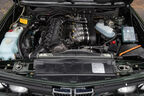 Motorraum vom BMW M5 E28 mit Sechszylinder-Reihenmotor