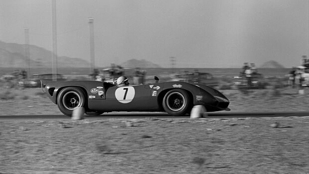 Motorsport-Historie Las Vegas - Stardust International Raceway - Can-Am - John Surtees