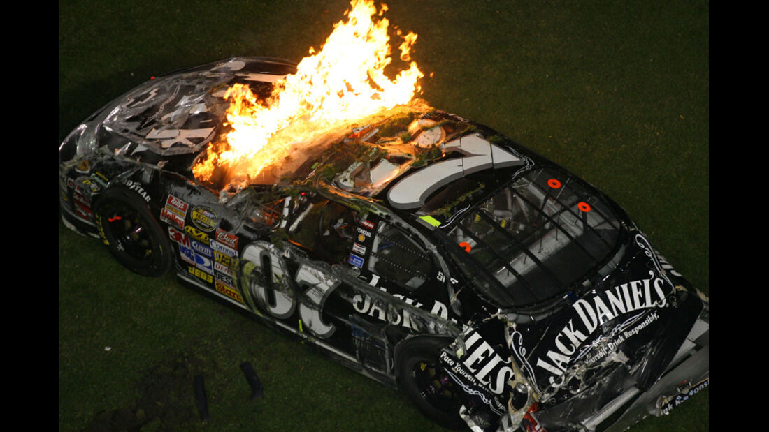 NASCAR-Feuer-Crash