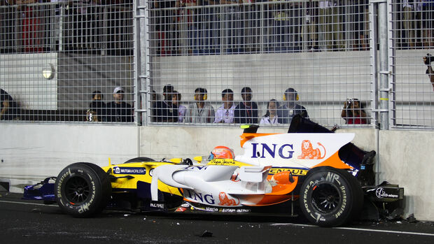 Nelson Piquet - Renault R28 - GP Singapur 2008