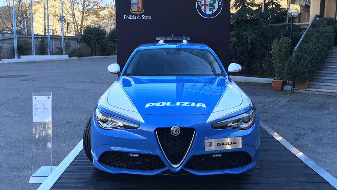 Neue Alfa Romeo Giulia im Polizei-Design