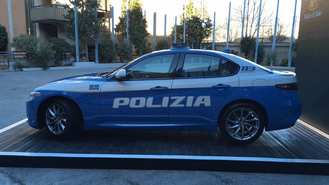 Neue Alfa Romeo Giulia im Polizei-Design