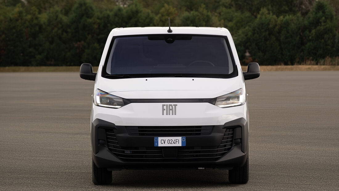 Neuer Fiat Scudo von vorn in weiß.