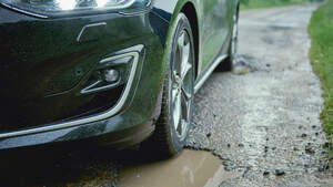 Neuer Ford Focus: Innovative "Schlagloch-Erkennung"