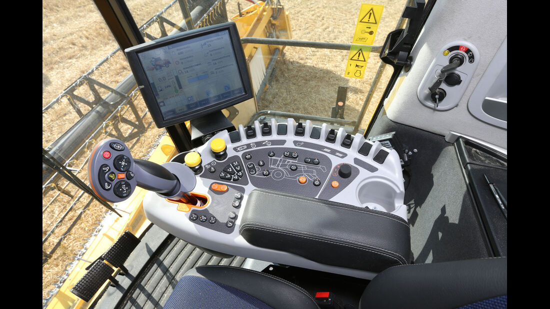 New Holland Agriculture, Jeep Cherokee, Fahrbericht, New Holland Agriculture, Interieur