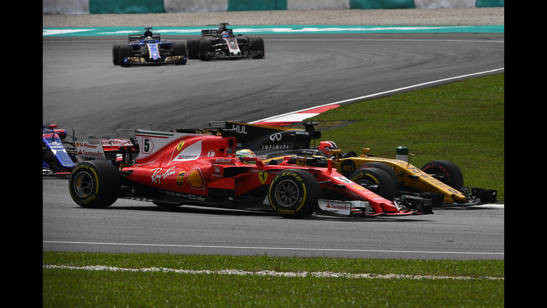Nico Hülkenberg vs. Sebastian Vettel - GP Malaysia 2017