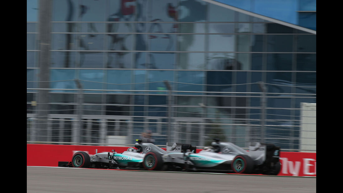 Nico Rosberg - Lewis Hamilton - Mercedes - GP Russland 2015 - Sochi - Rennen