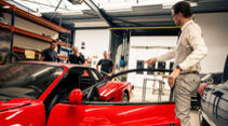 Niels van Roij Ferrari Testarossa Targa Umbau Restomod