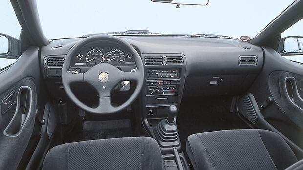 Nissan 100 NX, Cockpit