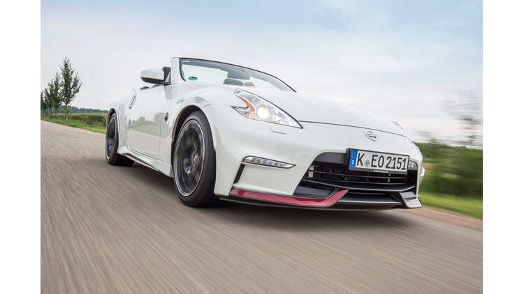 Nissan 370z Roadster Sondermodell Rs Daten Preise Auto Motor Und Sport