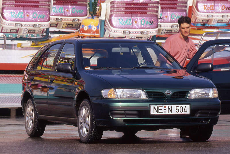 Nissan Almera (1995)