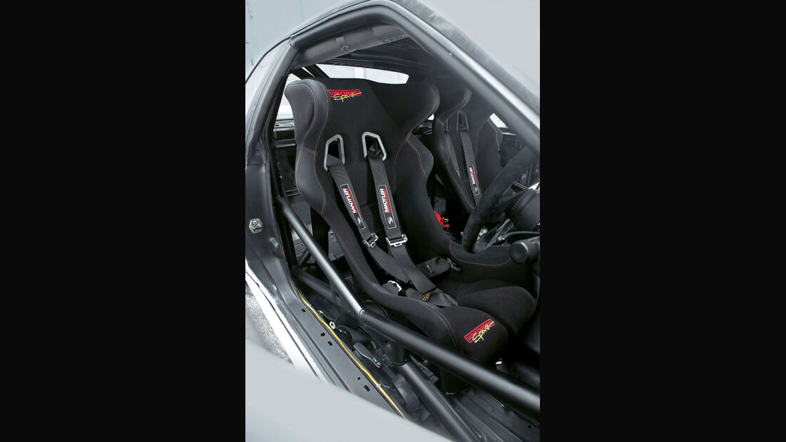 Nissan GT-R BNR 32, Fahrersitz
