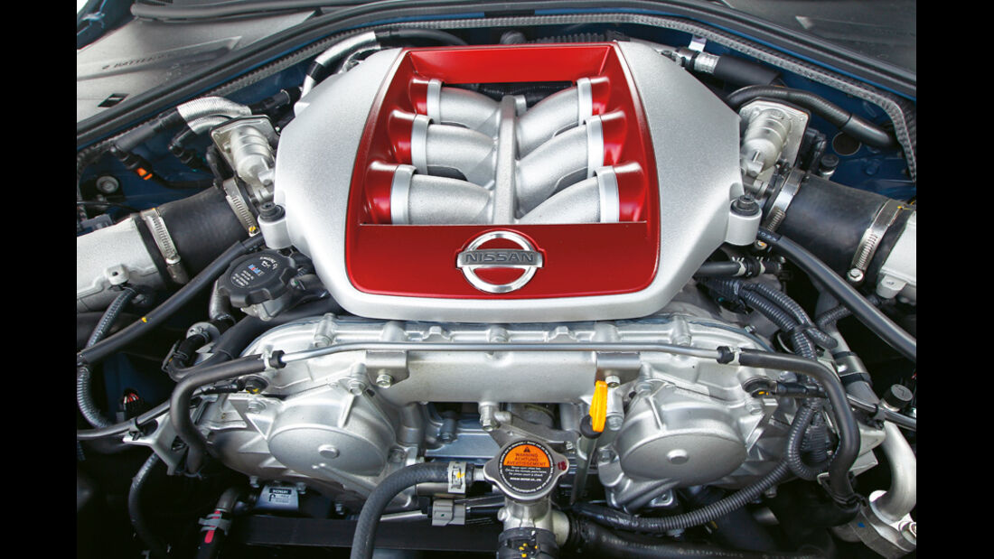 Nissan GT-R CBA-R35, Motor