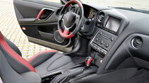 Nissan GT-R, Cockpit