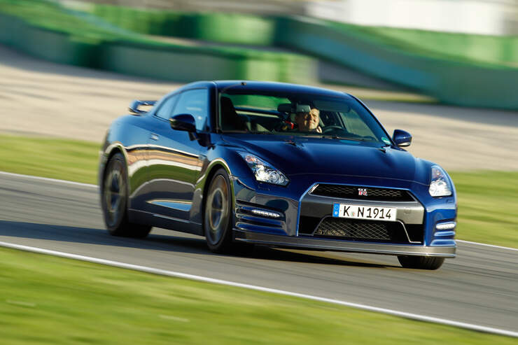 Nissan Gt R Im Supertest Nissan Blast Jetzt Mit 530 Ps Zum Angriff Auto Motor Und Sport Nissan Gt R Im Supertest Nissan Blast Jetzt Mit 530 Ps Zum Angriff Auto Motor Und Sport