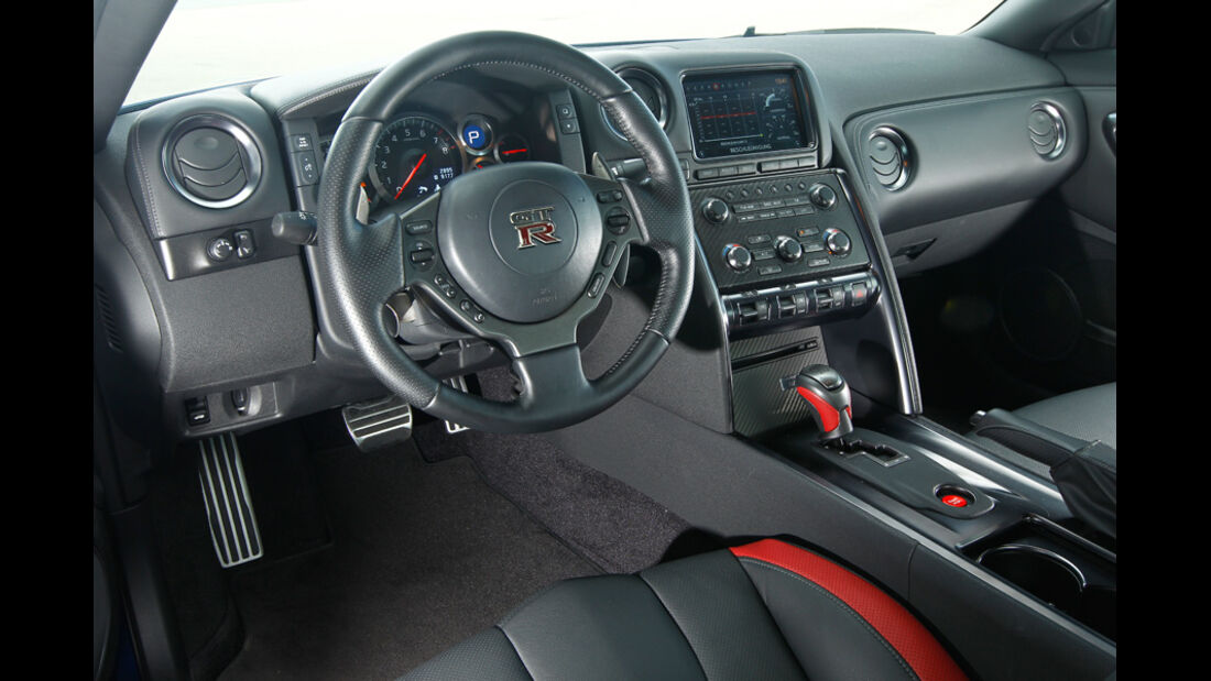 Nissan GT-R, Innenraum, Lenkrad, Detail