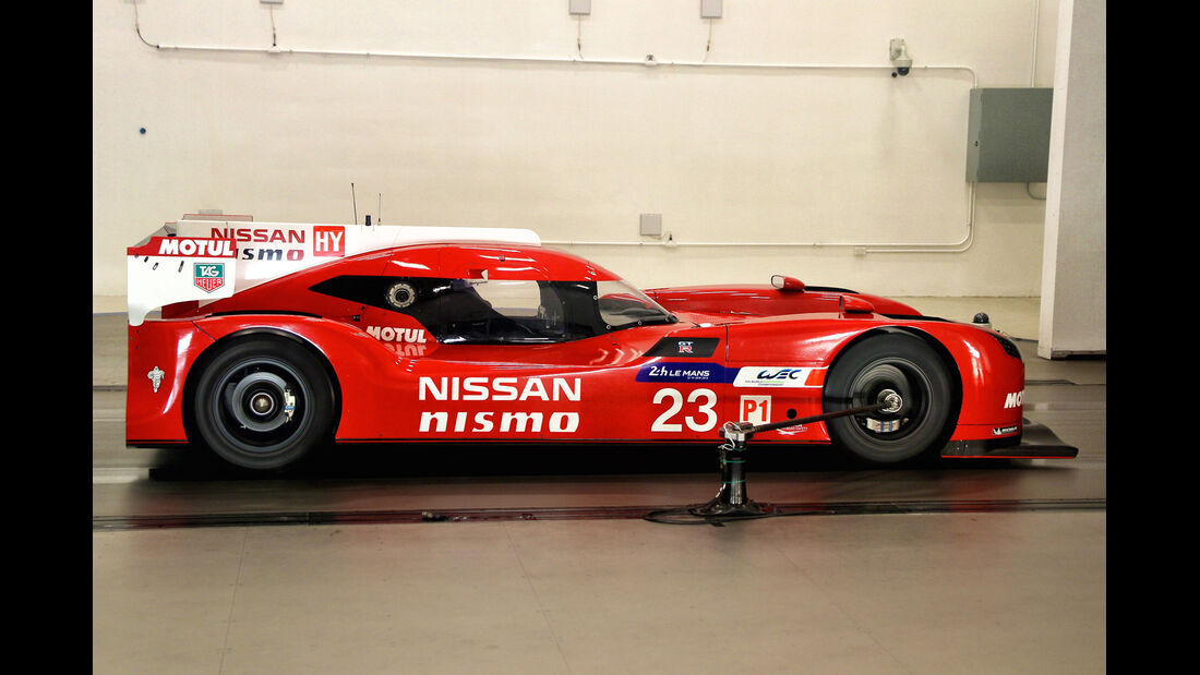 Nissan GT-R LM Nismo - LMP1 Le Mans Auto 2015