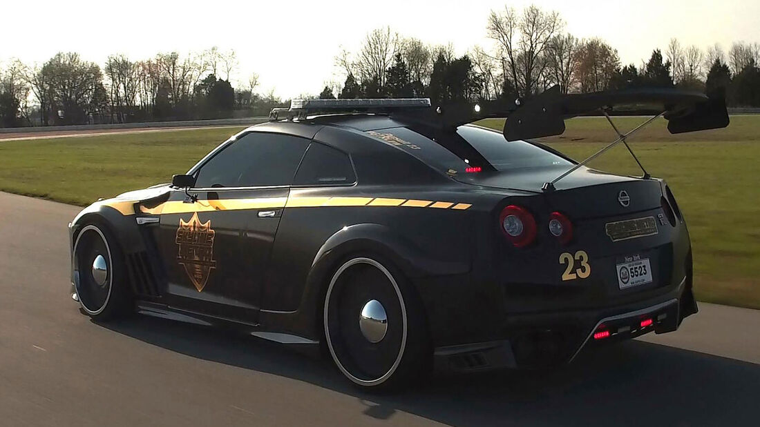 Nissan GT-R Police Pursuit