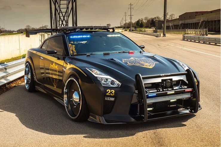 Nissan gtr police