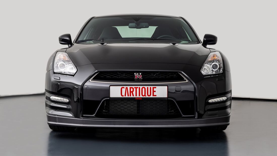 Nissan GT-R R35 Black Edition - Sebastian Vettel