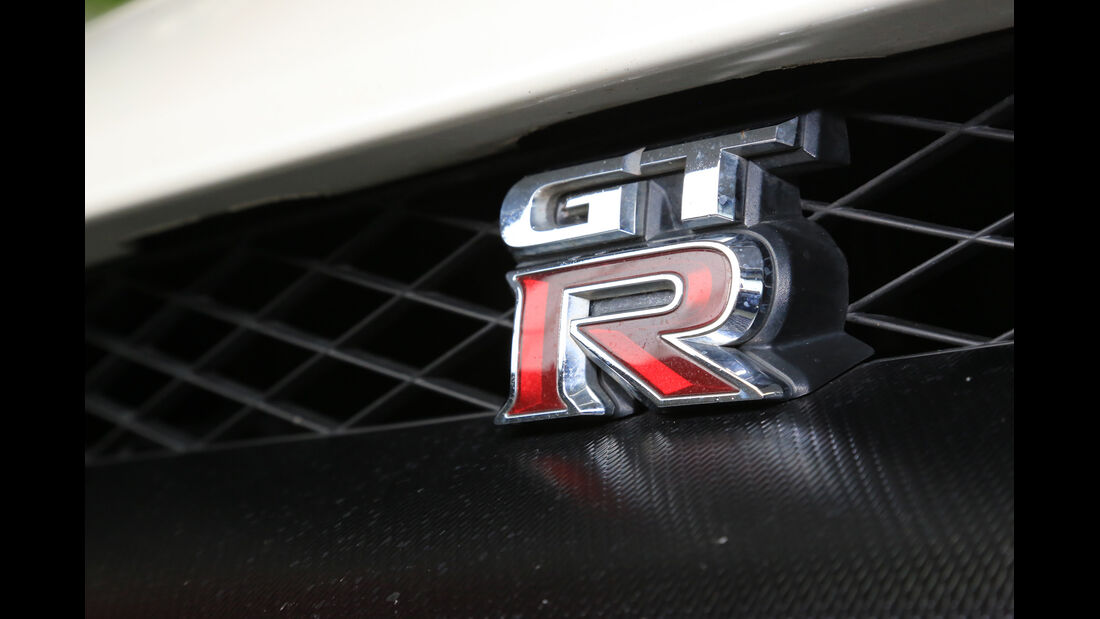 Nissan GT-R, Typenbezeichnung