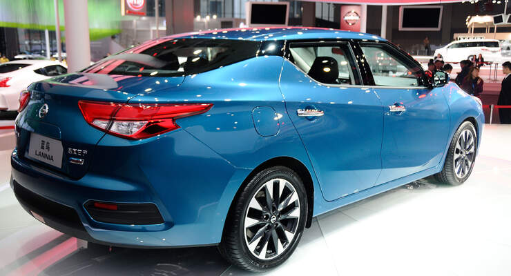 Nissan Lannia