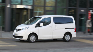 Nissan NV 200 Evalia dCi 110, Seitenansicht