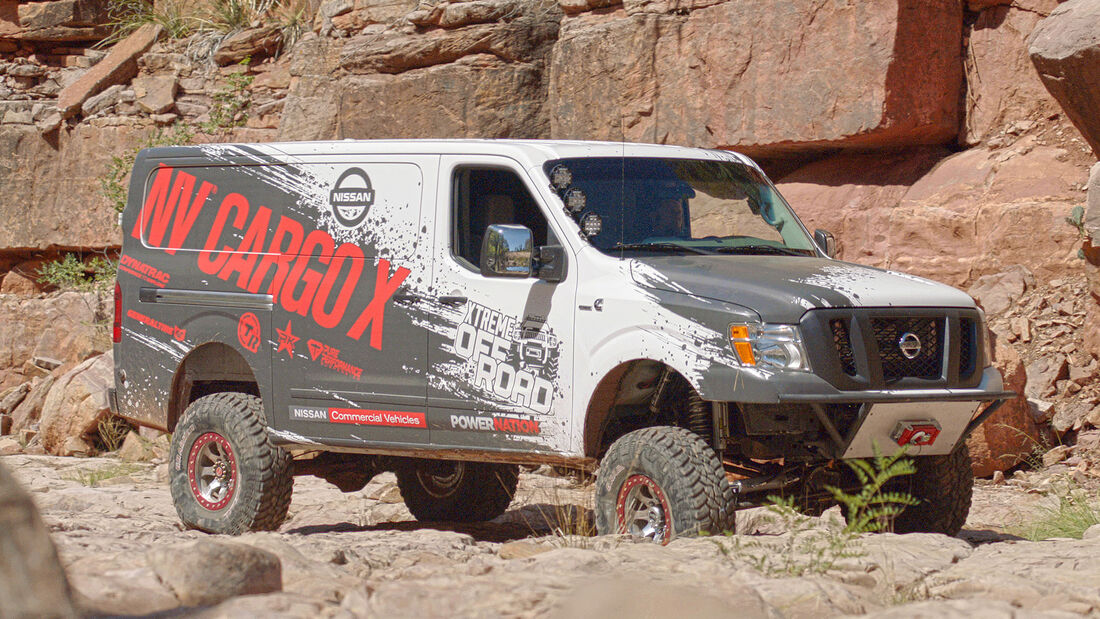 Nissan NV Cargo X Offroad-Van