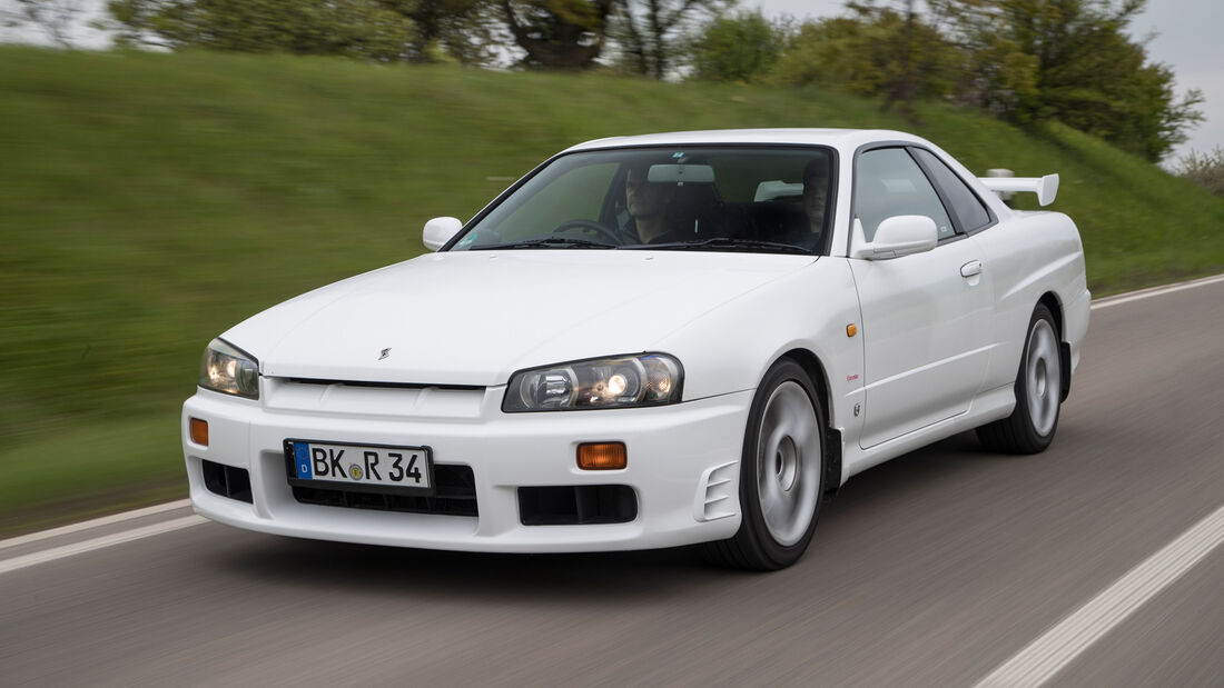 Nissan Skyline, Frontansicht