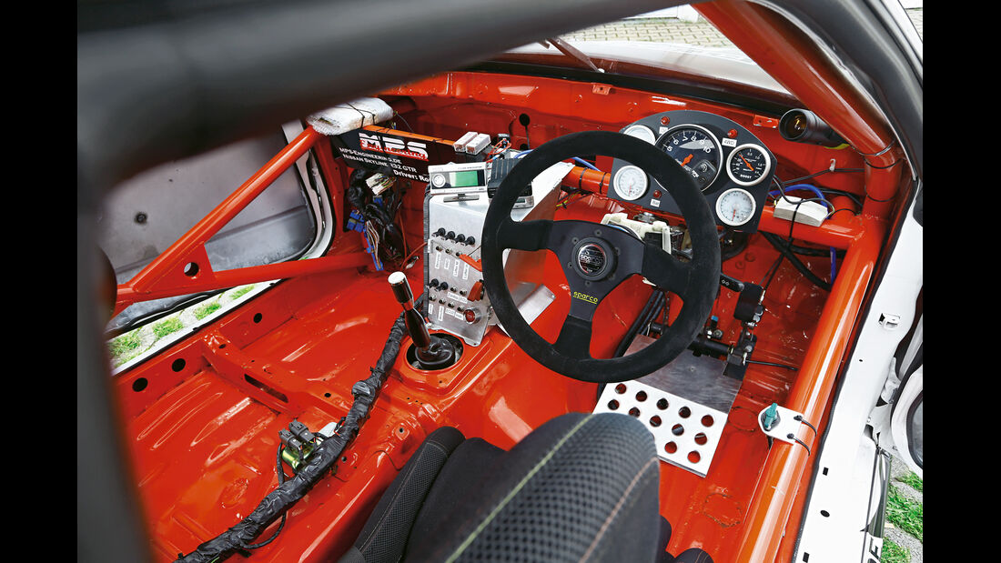 Nissan Skyline GT-R BNR32, Cockpit