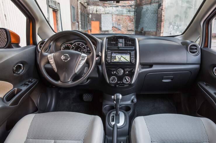 Nissan Versa