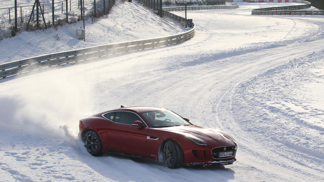 Nordschleife im Schnee, Impression Jaguar F-Type R AWD Coupé