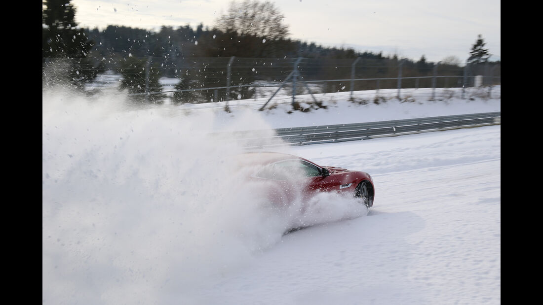 Nordschleife im Schnee, Impression Jaguar F-Type R AWD Coupé