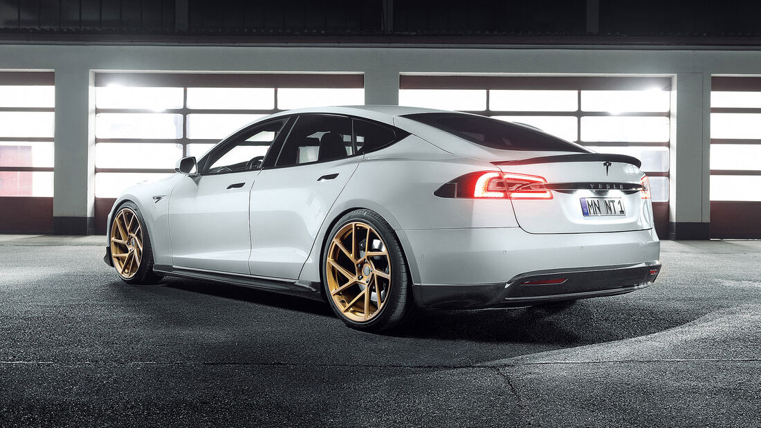 Novitec Tesla Model S