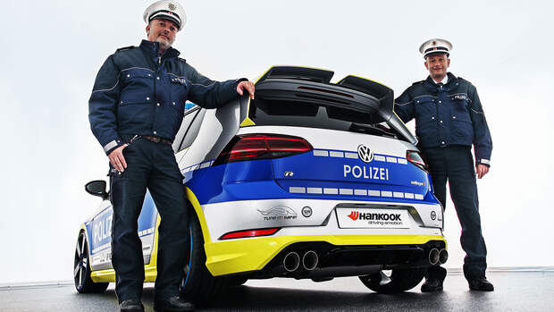 Oettinger VW Golf 400R Tune it Safe! 2017 Essen Motor Show