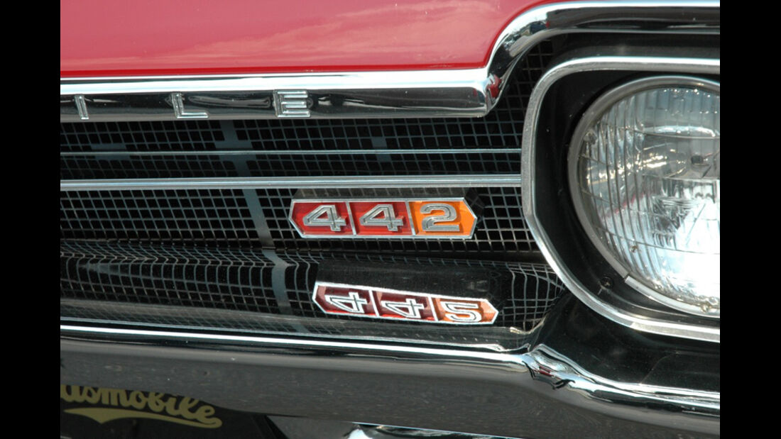 Oldsmobile 442