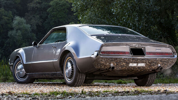 Oldsmobile Toronado Hardtop Deluxe (1967)