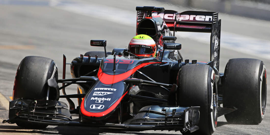 Oliver Turvey - McLaren - Barcelona-Test - 12. Mai 2015