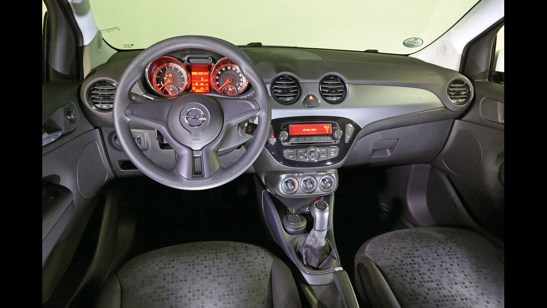 Opel Adam, Basis-Cockpit