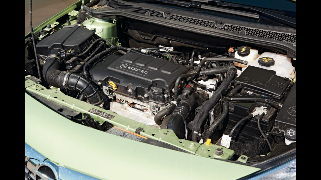 Opel Astra 1.4 Turbo, Motor, Motorraum