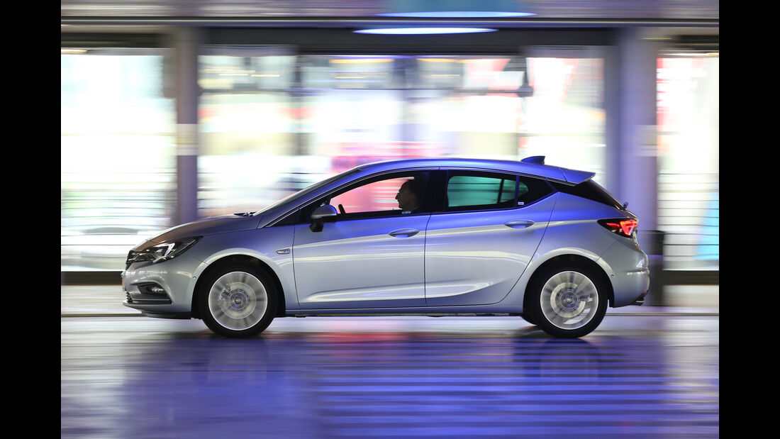 Opel Astra 1.6 Biturbo CDTI, Seitenansicht
