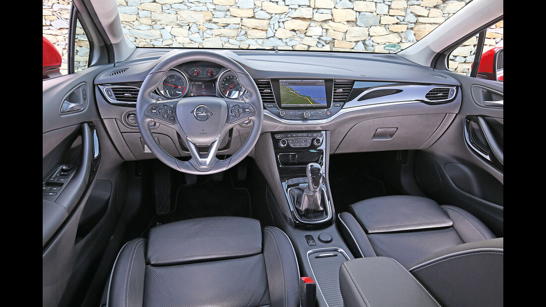 Opel Astra 1.6 CDTI, Cockpit
