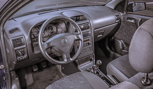 Opel Astra 1.6, Interieur