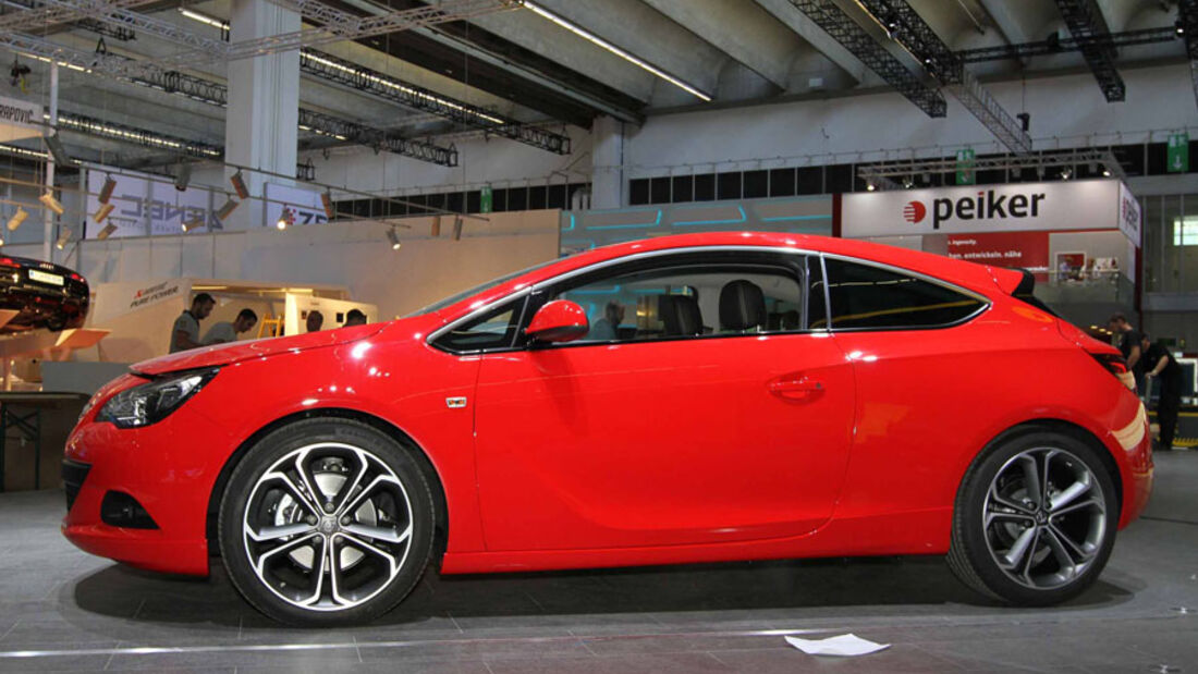 Opel Astra GTC IAA