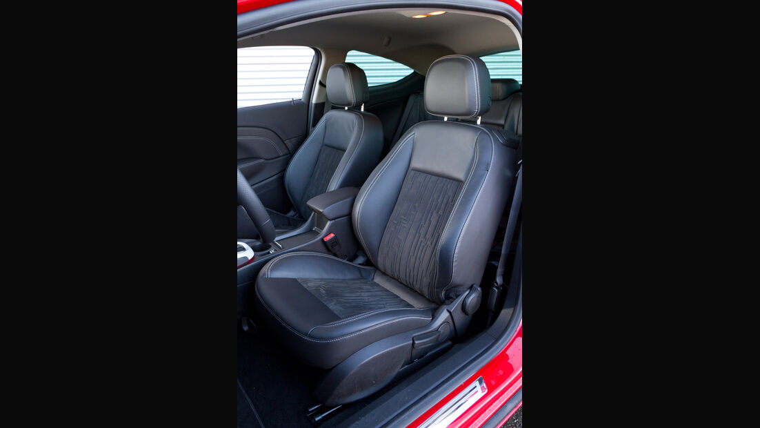 Opel Astra GTC, Sitze