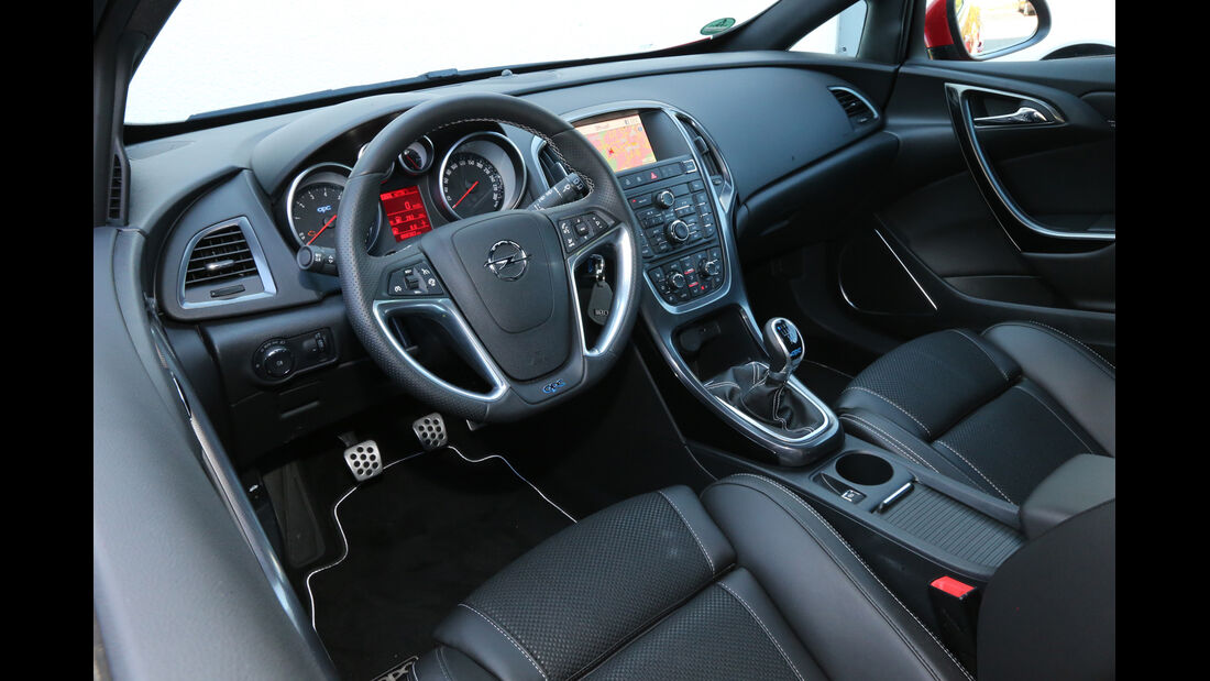 Opel Astra OPC, Cockpit, Lenkrad